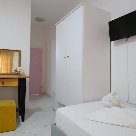Eden Hotell 2*