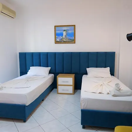 Eden Hotell 2*